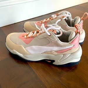 Puma Thunders in Cream and Pink.
